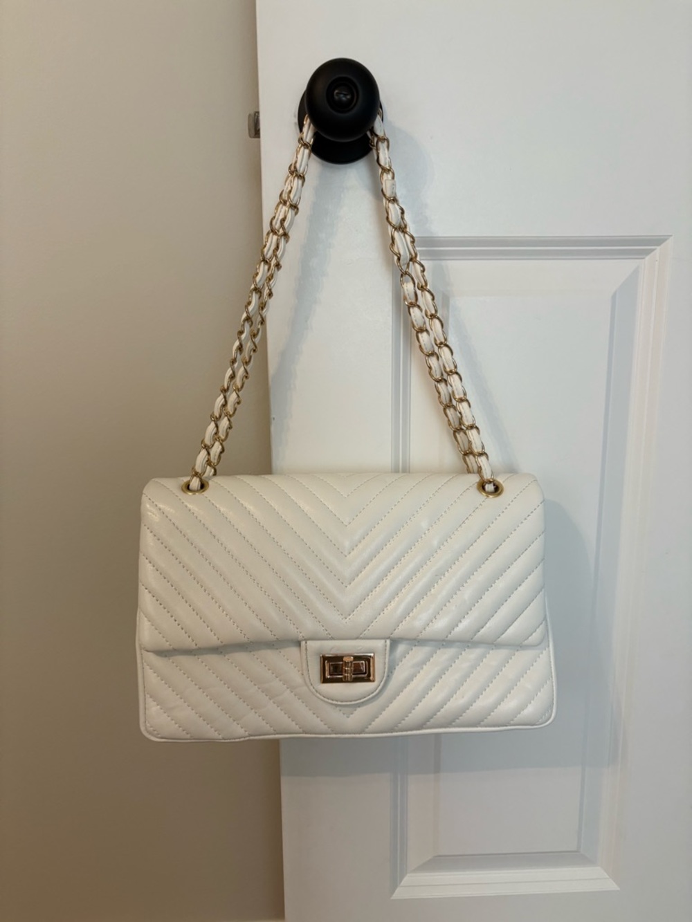 White Quilted Purse with Gold Chain